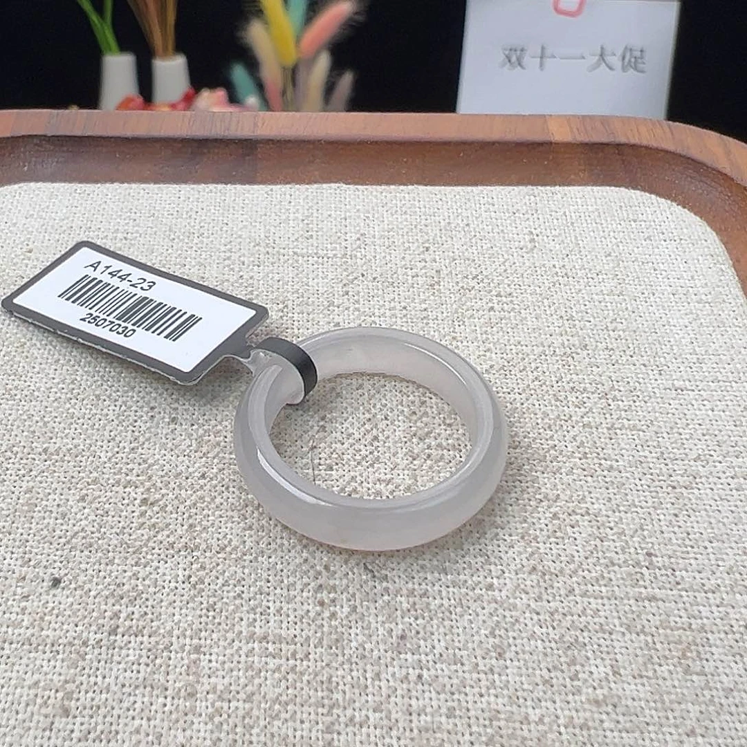 和田玉（糖玉）未镶嵌戒指K32冰透紫圆条17.8 不退换