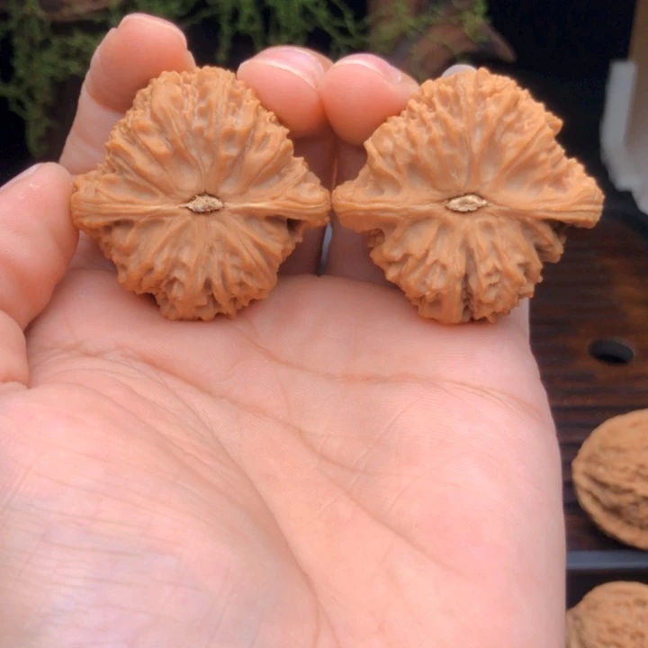 吊坠文玩核桃南疆石