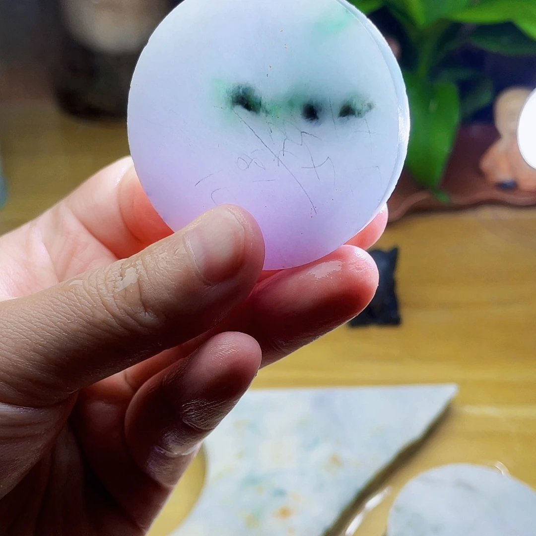 翡翠未镶嵌颈饰毛料18