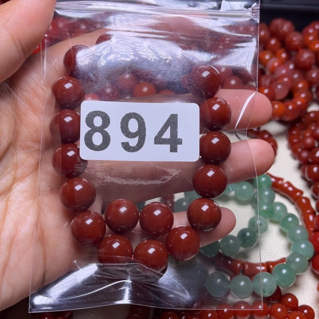 暴***宙南红玛瑙未镶嵌手链