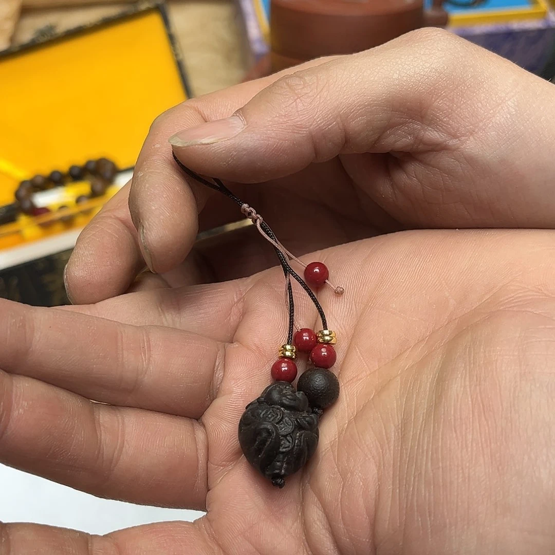 大叶紫檀（黑酸枝木类）