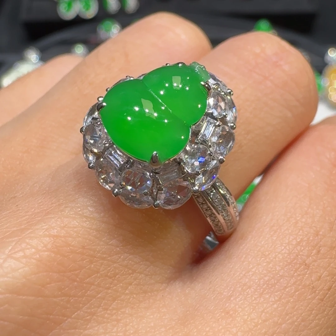 翡翠18K金镶嵌戒指收到货48小时鉴赏期