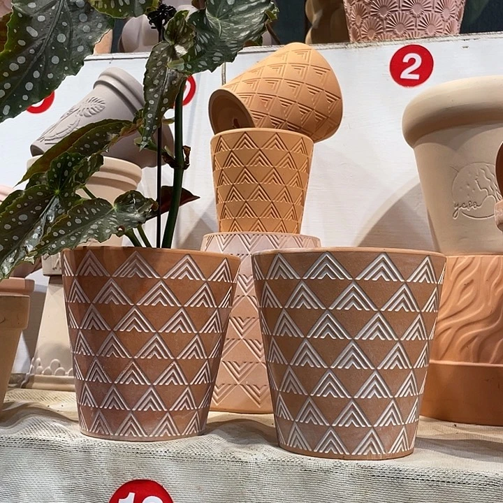 14×14花盆两个，，，，