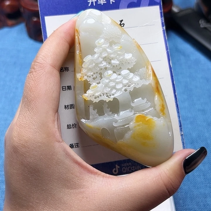 和田玉未镶嵌挂件茅***哥