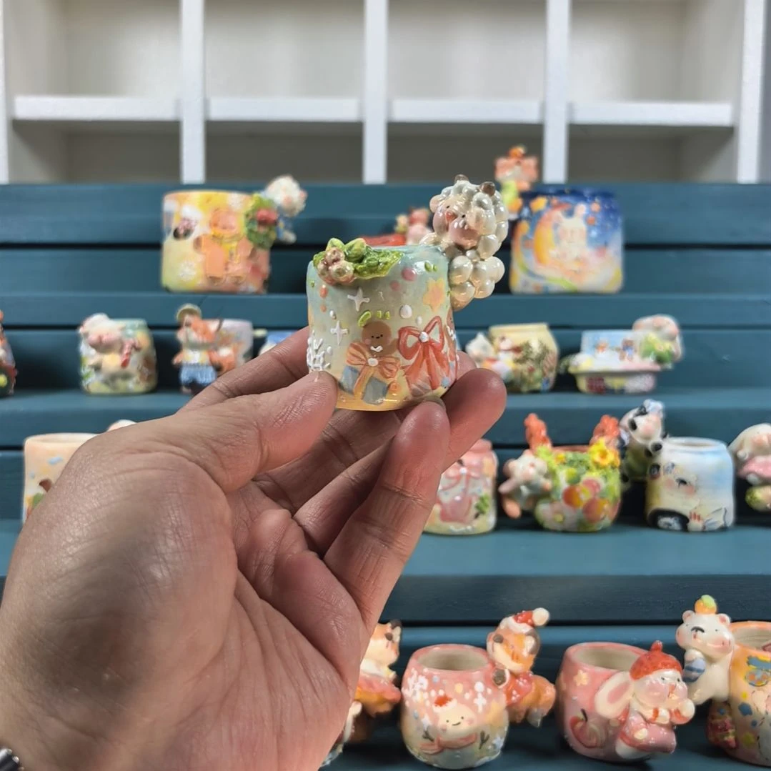 迪***巴小羊 姜饼人 手绘多肉花盆