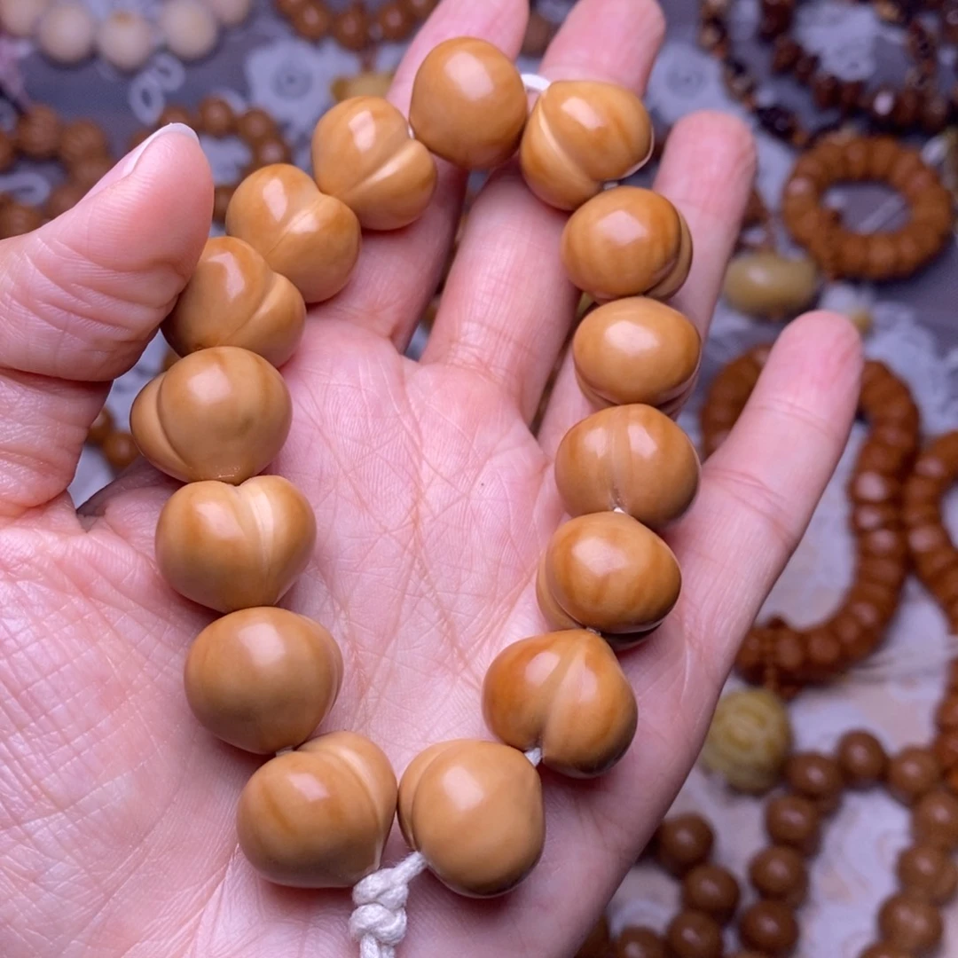 把件猴头核桃柯基屁桃高定