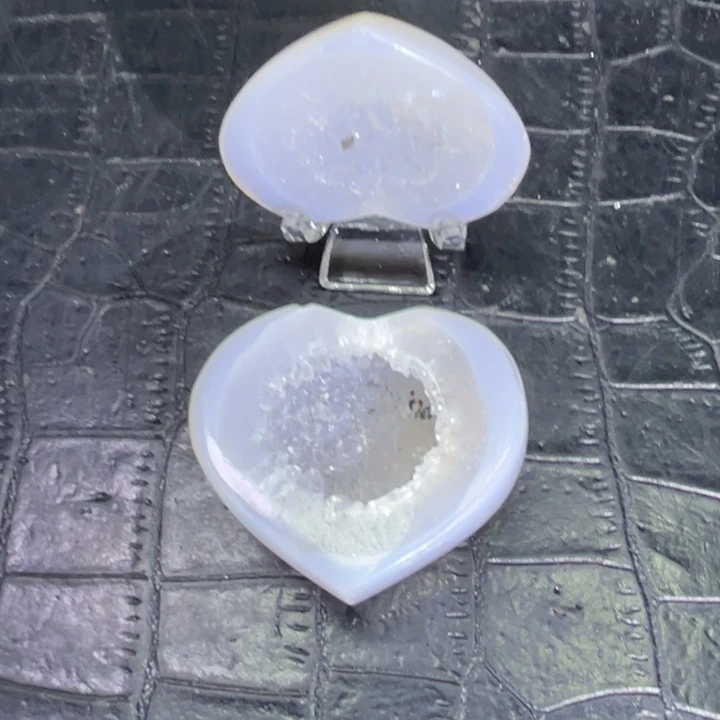 未镶嵌水晶珠宝半成品