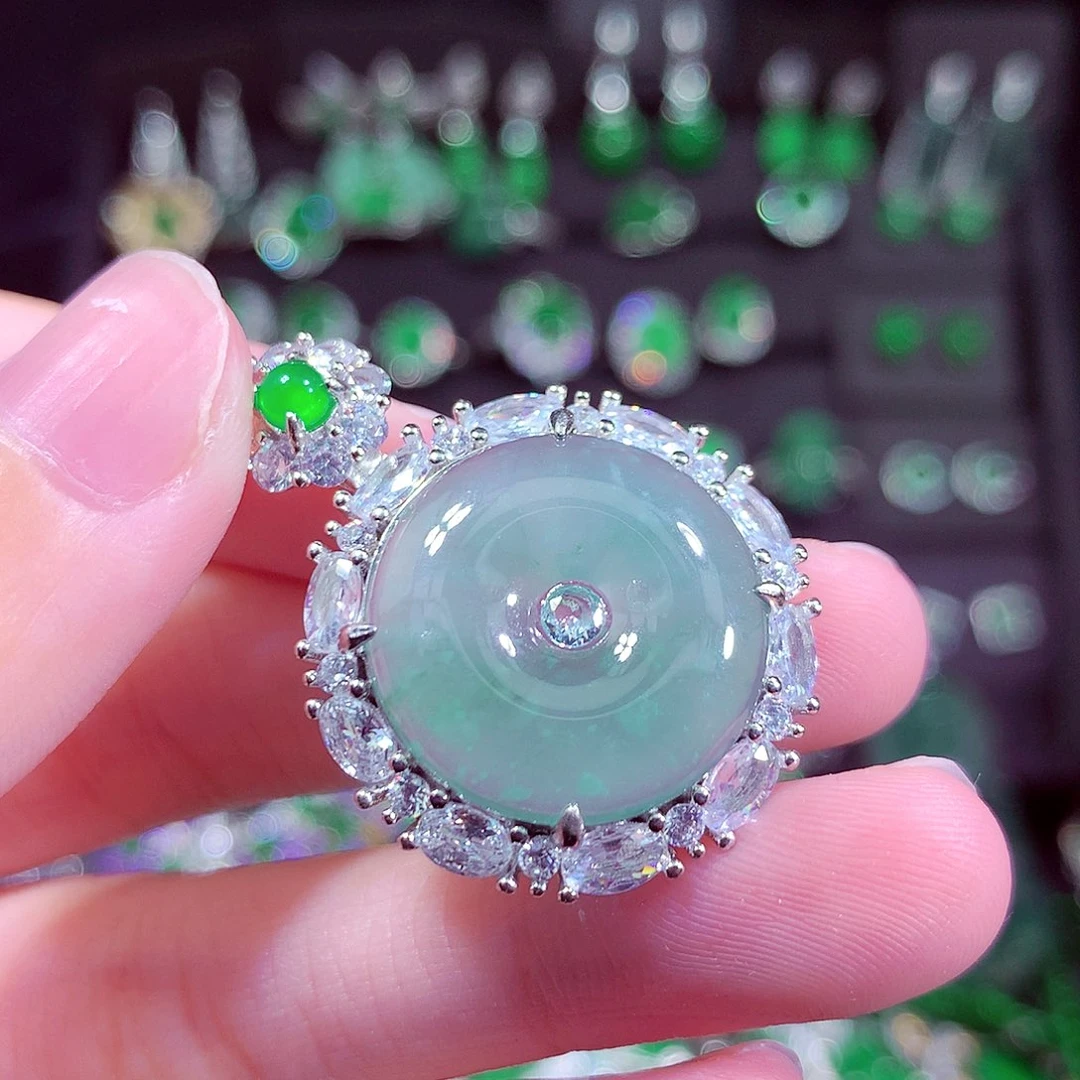 翡翠未镶嵌颈饰天然