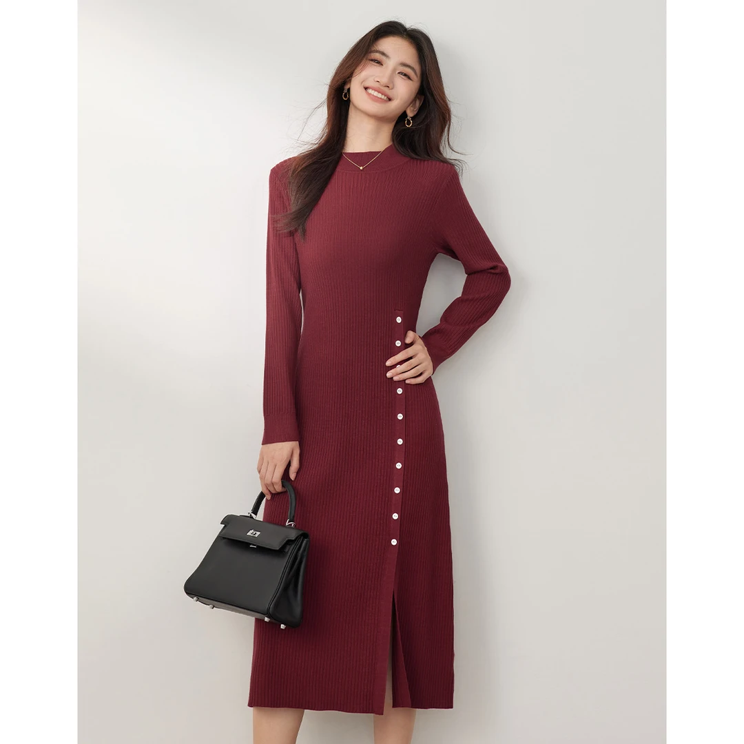 【备用链接】朗文斯汀单排扣半高领针织连衣裙DTYL4509A03273
