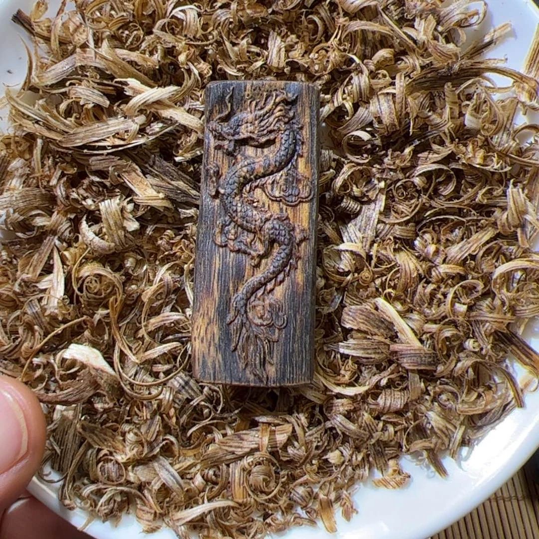 沉香碎屑沉香白棋龙牌6克