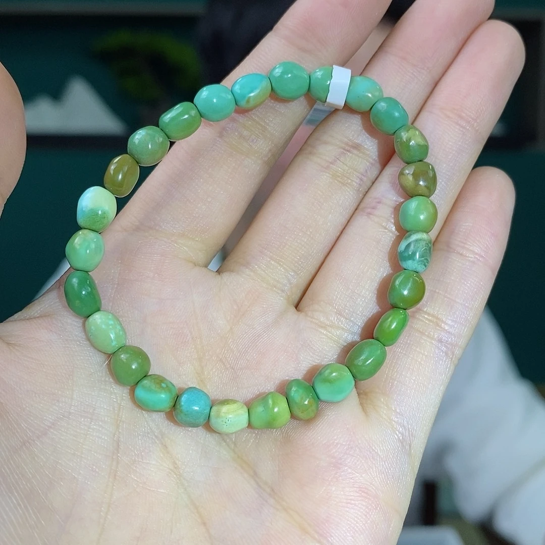 绿松石未镶嵌挂件