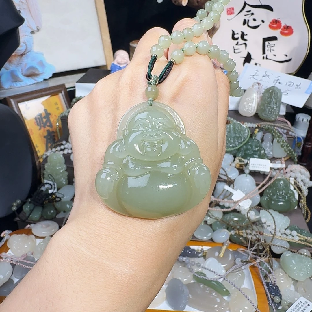 欣***愿和田玉未镶嵌颈饰