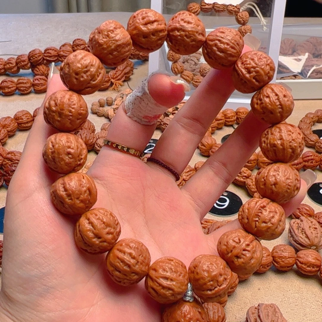 唯***彩文玩核桃手串麒麟一道