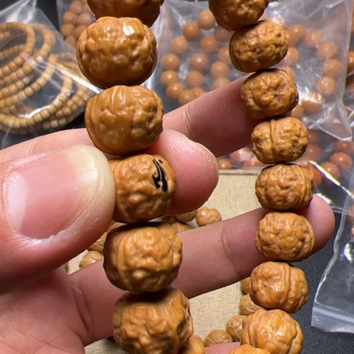 猴头核桃手串本****上来咯