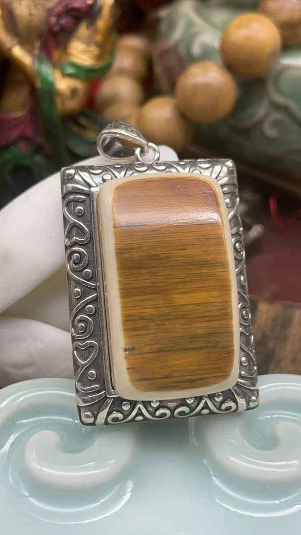 81679精品猛犸象牙原创镶嵌纯手工珠宝高奢文玩挂牌挂件（925底托）