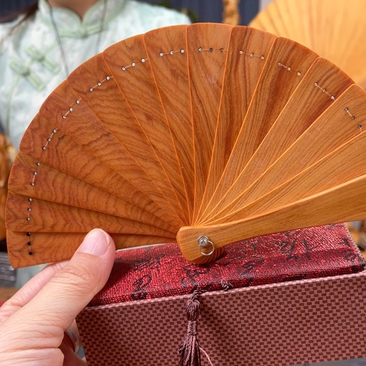 柏木（崖柏）扇子礼盒