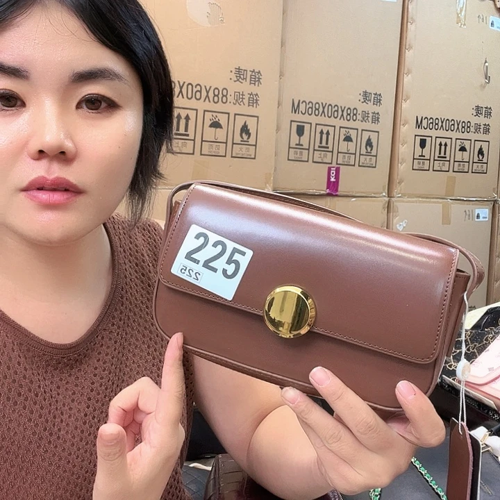 PVC包包包包包包吧
