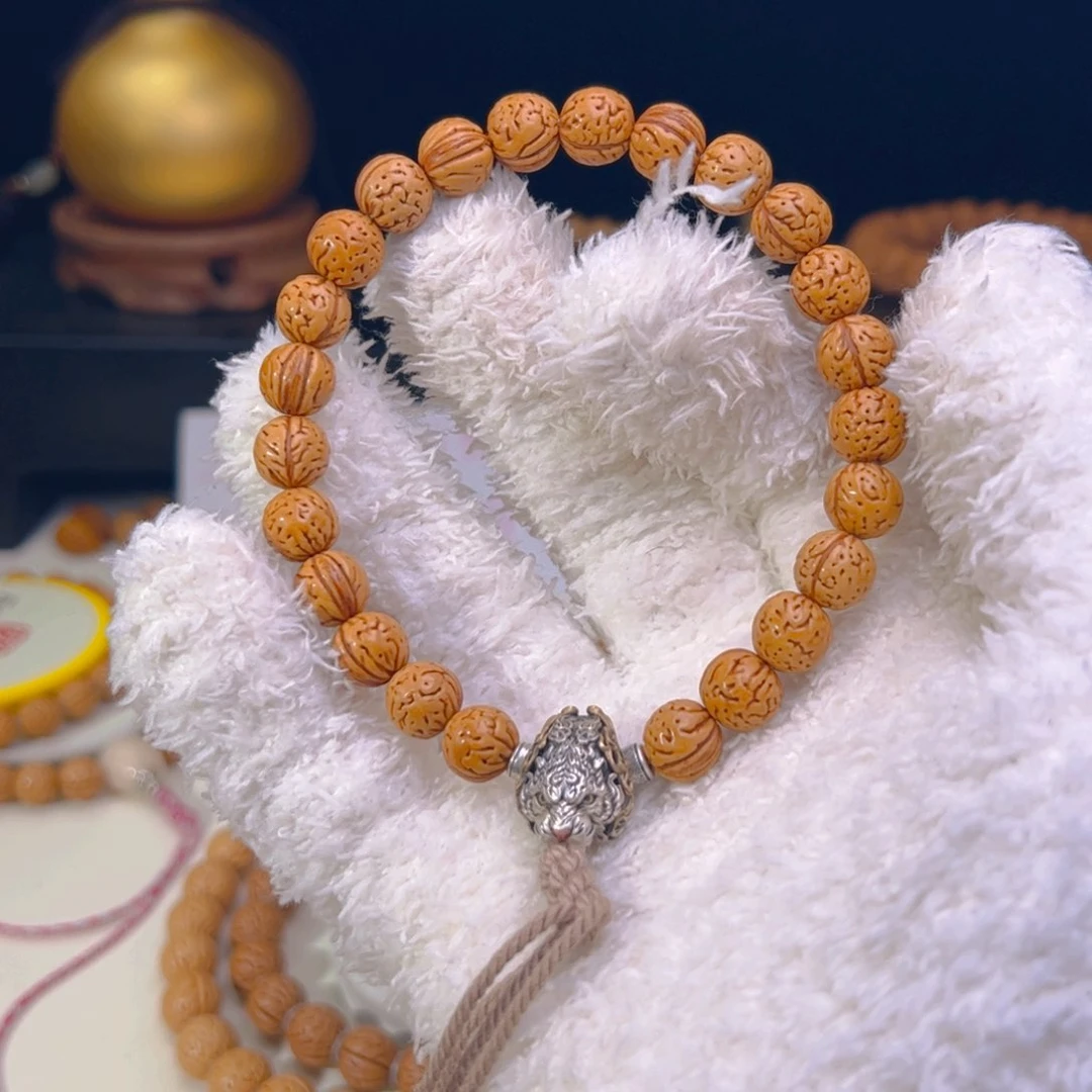 桃核手串剑**i0.98野生极致小黄桃手持