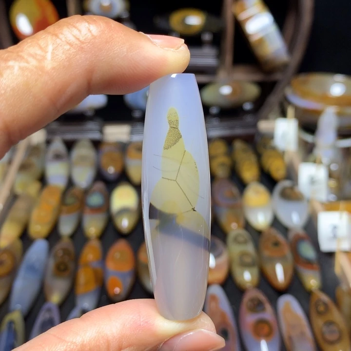 玛瑙/玉髓颈饰未镶嵌