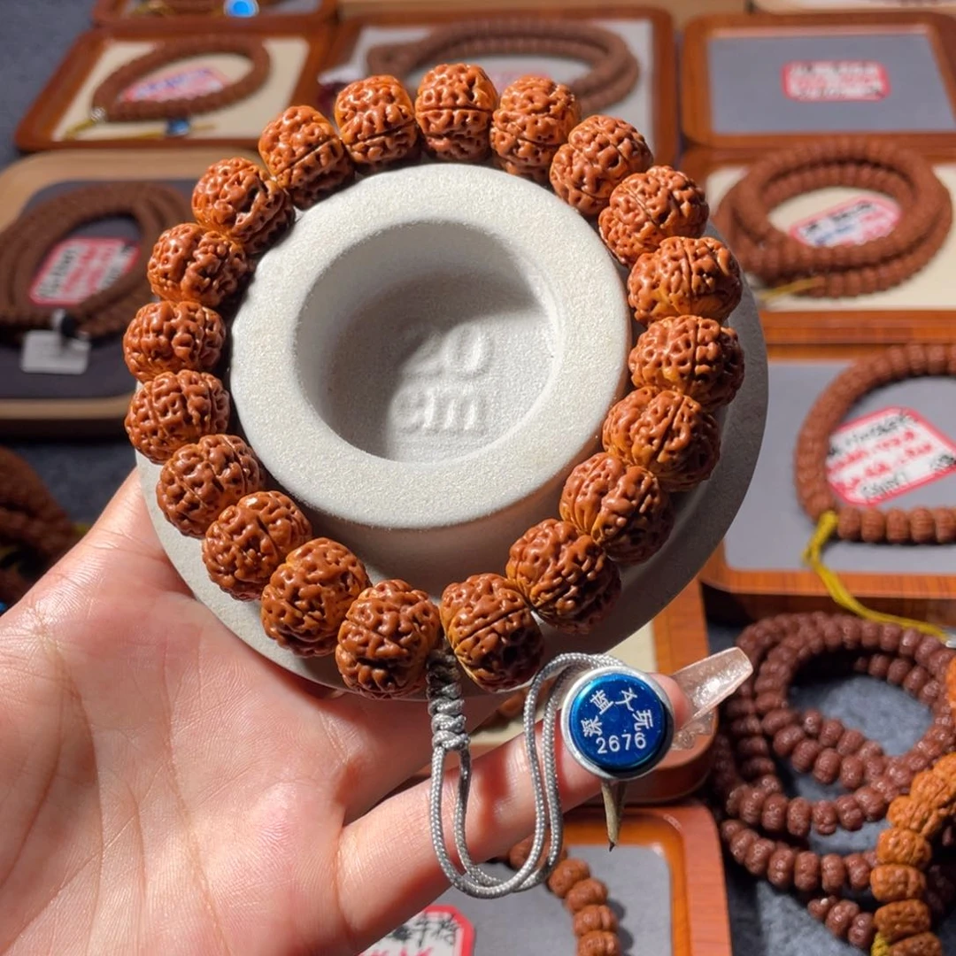 曲***.金刚菩提吊坠爆肉梅花17