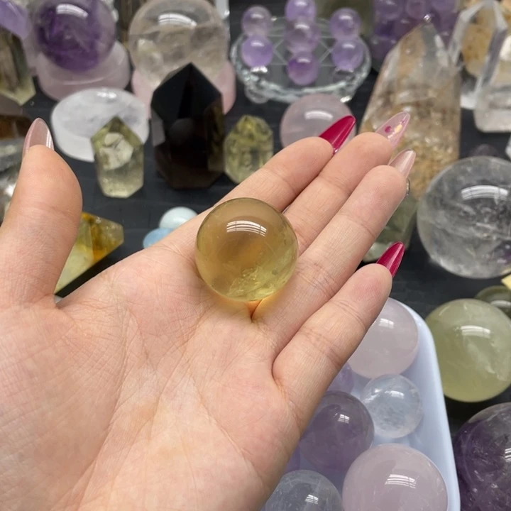 水晶29未镶嵌马*嘟天然水晶