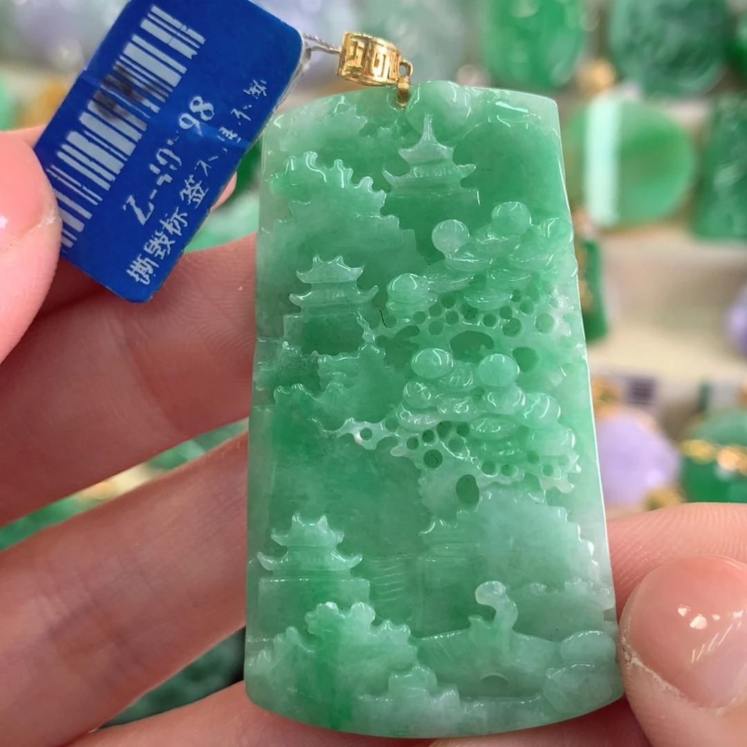 翡翠吊坠(不含链)18K金镶嵌