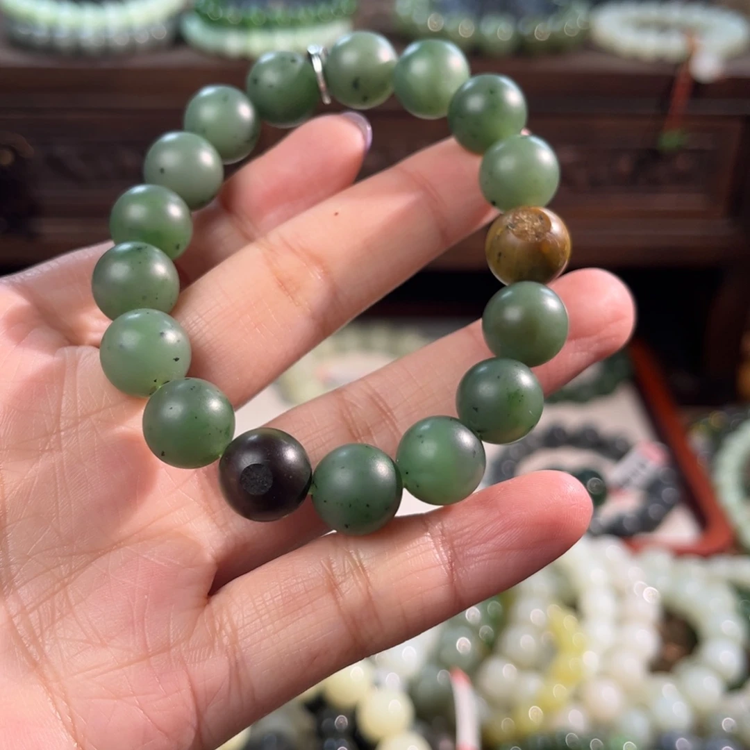 和田玉未镶嵌手链