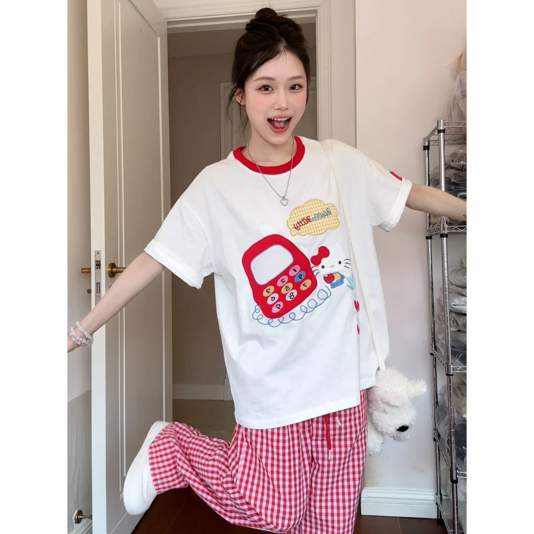 【乌冬自制】“打电话kt猫”立体贴布绣kt猫拼色圆领甜美短袖上衣~