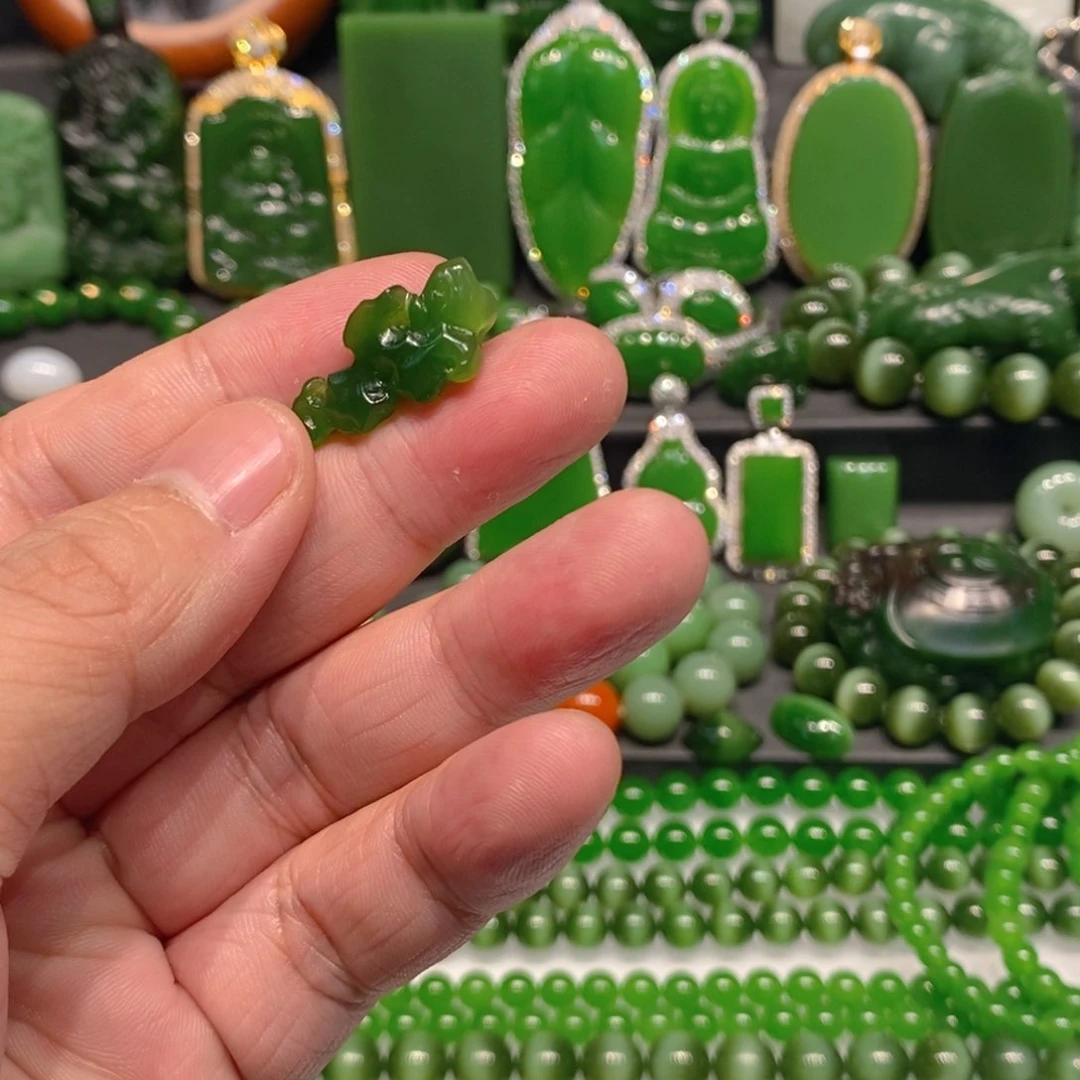 未镶嵌和田玉挂件