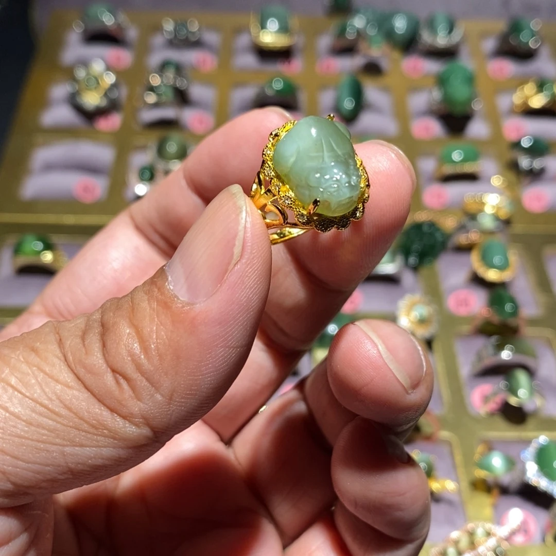 和田玉（碧玉）戒指未镶嵌乐*哥
