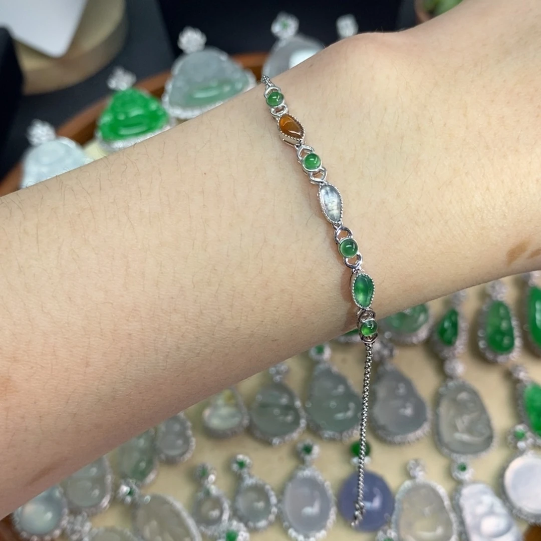 翡翠18K金镶嵌颈饰A货翡翠