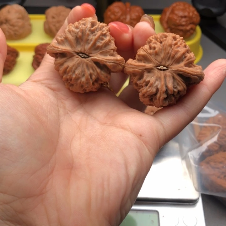把件文玩核桃40南江石