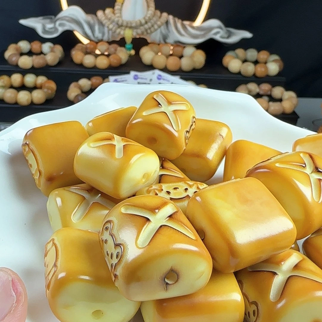 菩提根/象牙果手串瑕疵棉花糖3颗有裂