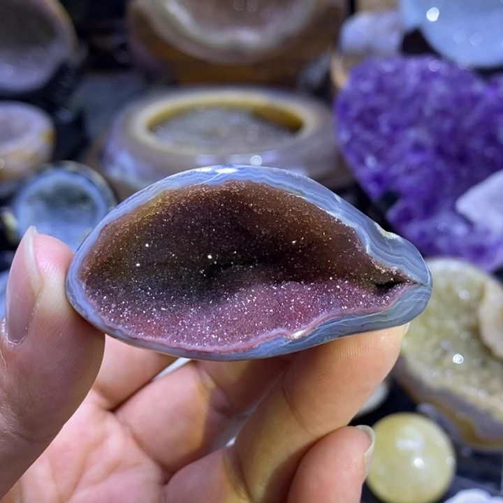 未镶嵌珠宝半成品水晶红软洞