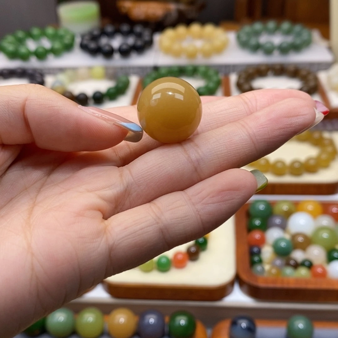 踏***行和田玉未镶嵌吊坠(不含链)18