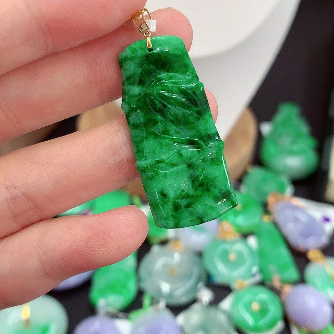 翡翠18K金镶嵌吊坠(不含链)