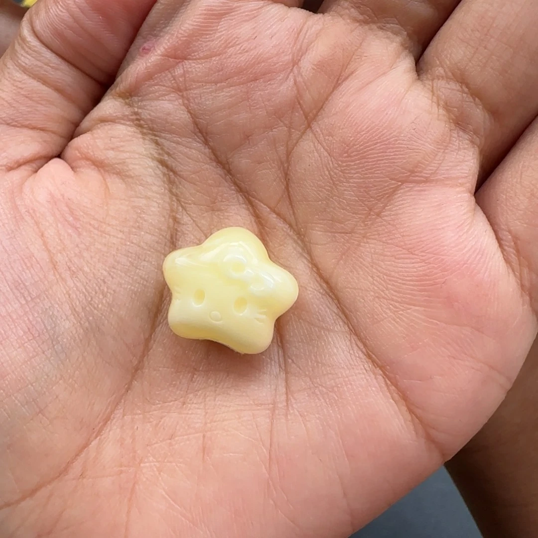 未镶嵌颈饰琥珀蜜蜡