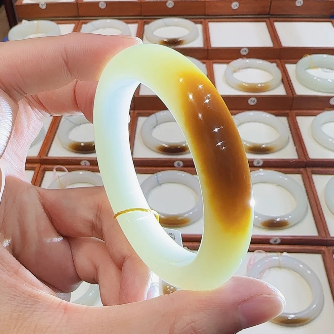 和田玉未镶嵌手镯且末一抹老红糖54 55