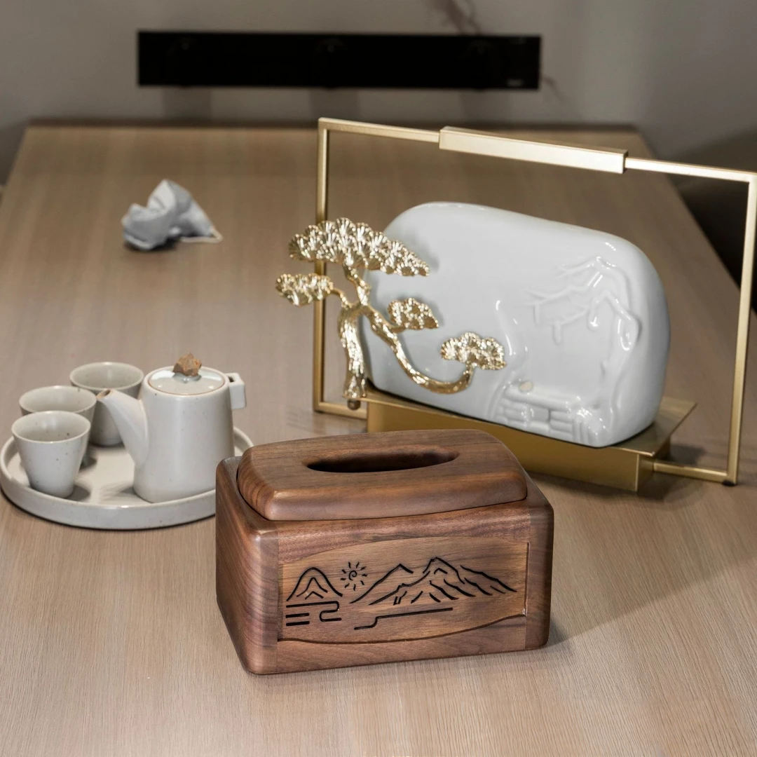 新中式爆款黑胡桃实木抽纸盒客厅摆件元宝纸巾盒日照金山八方来财