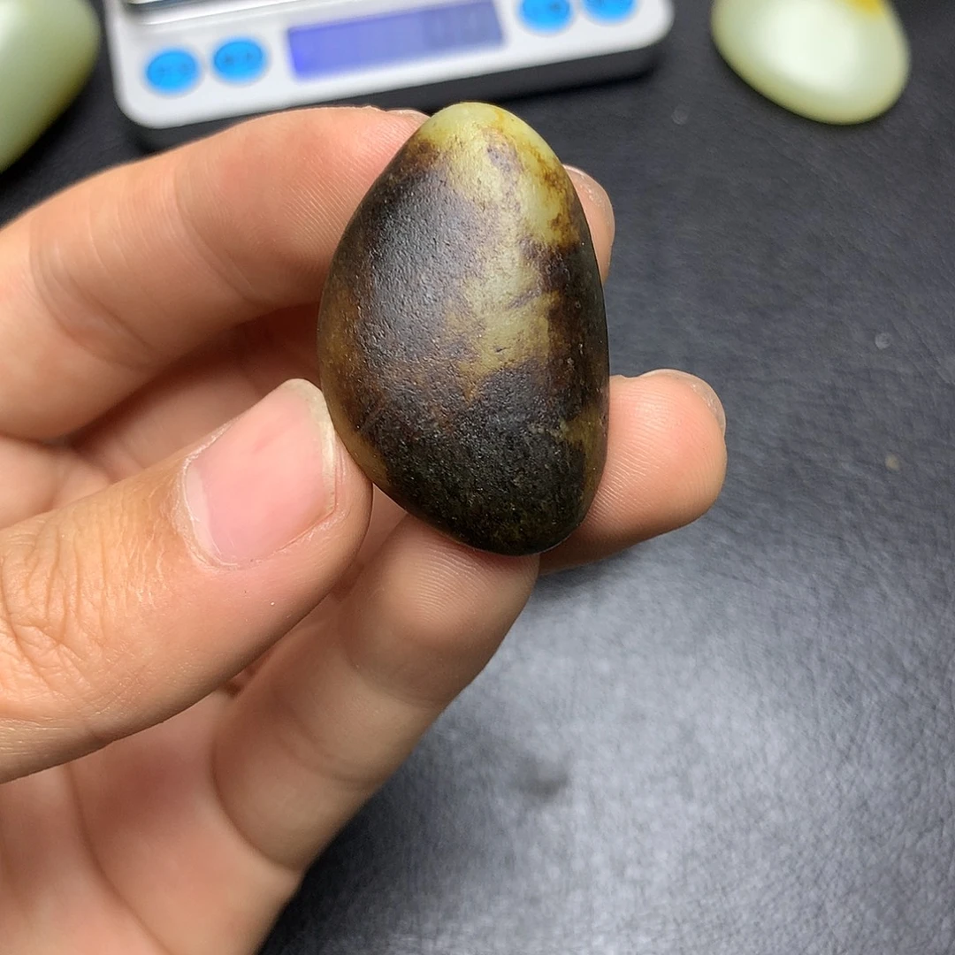 和田玉未镶嵌摆件