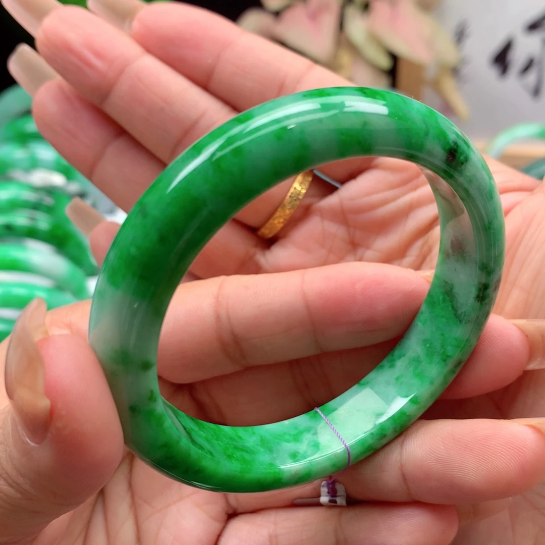 未镶嵌手镯翡翠缅甸