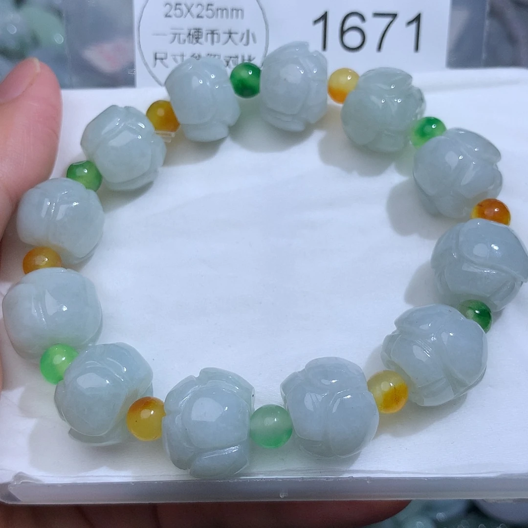 翡翠未镶嵌颈饰1671。