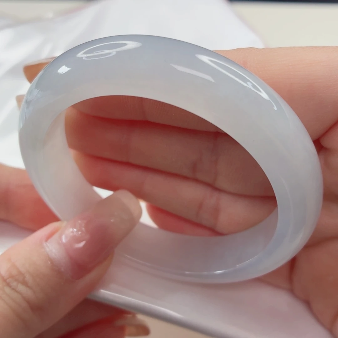 翡翠未镶嵌手镯缅甸天然A货翡翠51.9