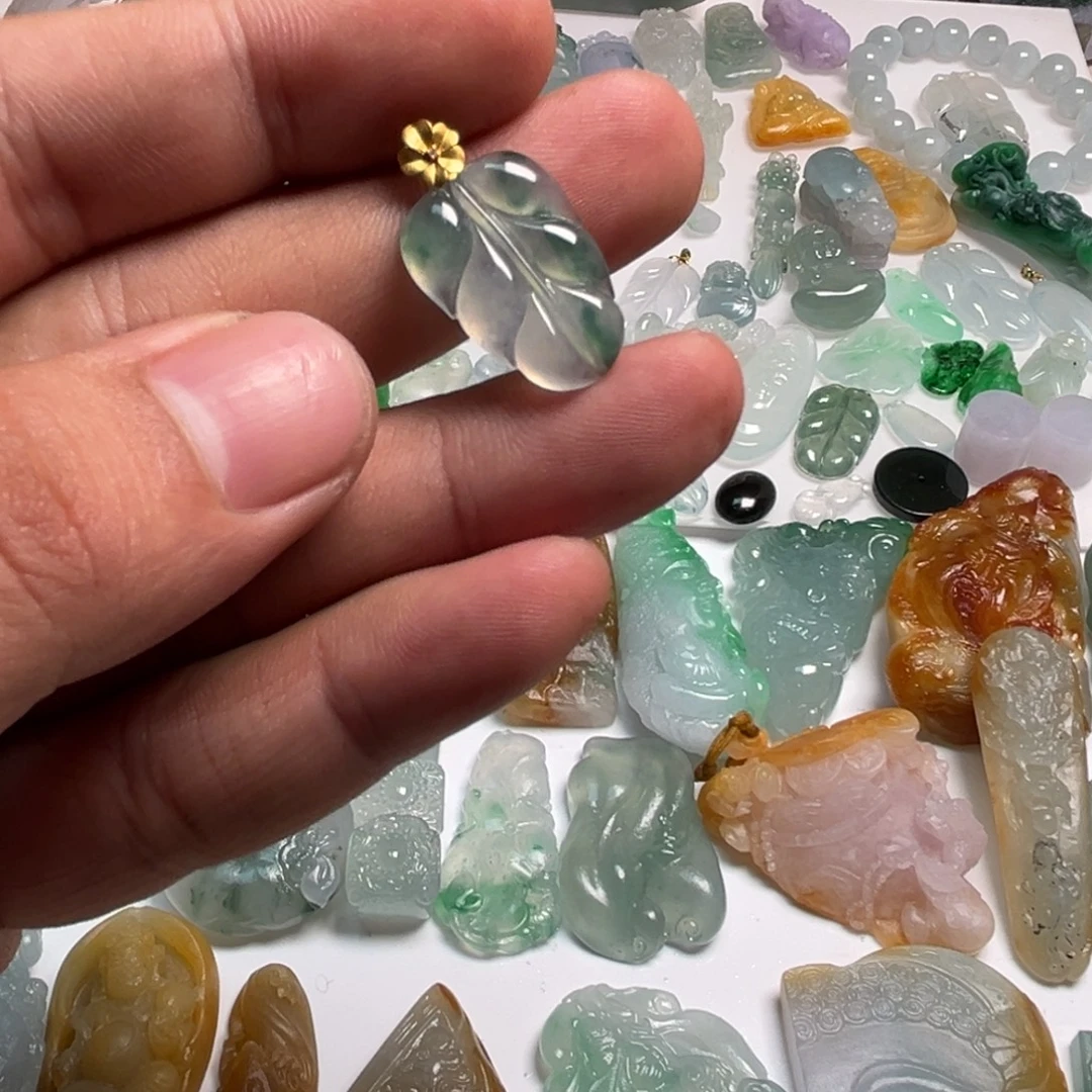 翡翠未镶嵌颈饰天然翡翠