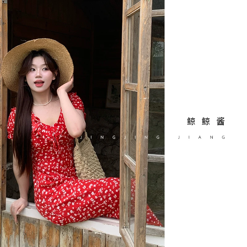 ZOZ鲸鲸酱【朱砂痣】显瘦气质性感夏季法式设计感红碎花连衣裙