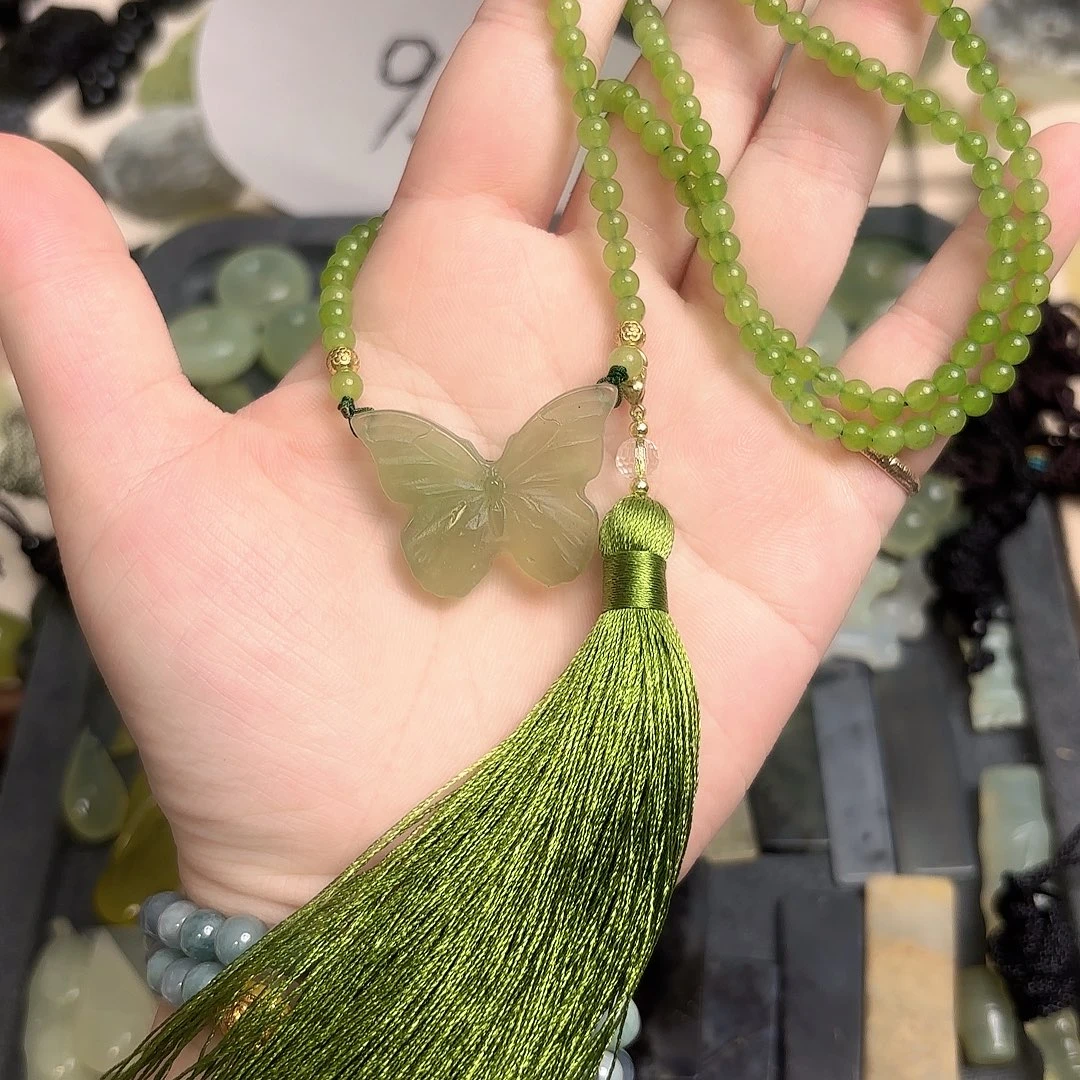 蛇纹石玉合金颈饰