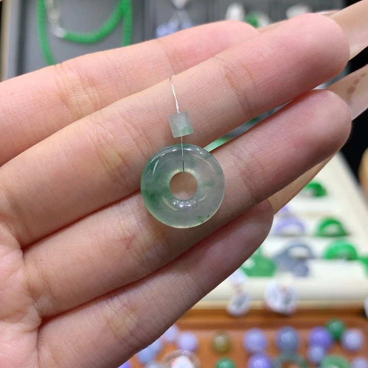 未镶嵌戒指翡翠甜甜圈