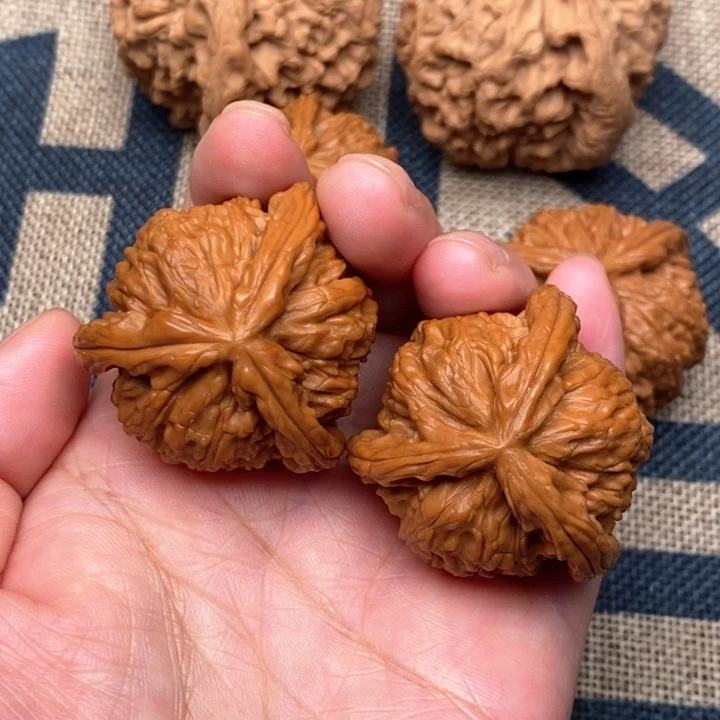 吊坠文玩核桃?****撒