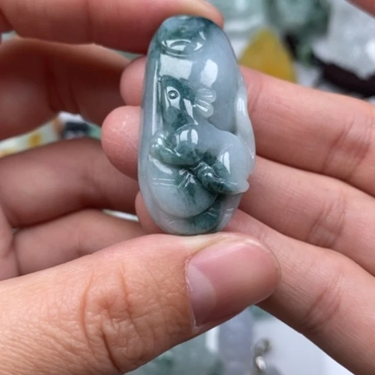 翡翠吊坠(不含链)未镶嵌