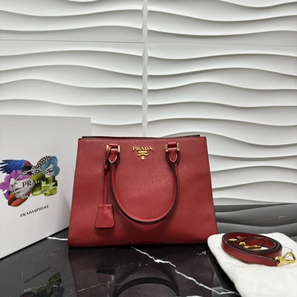 95新/普拉达/市场价13500/包包/250223MM0013